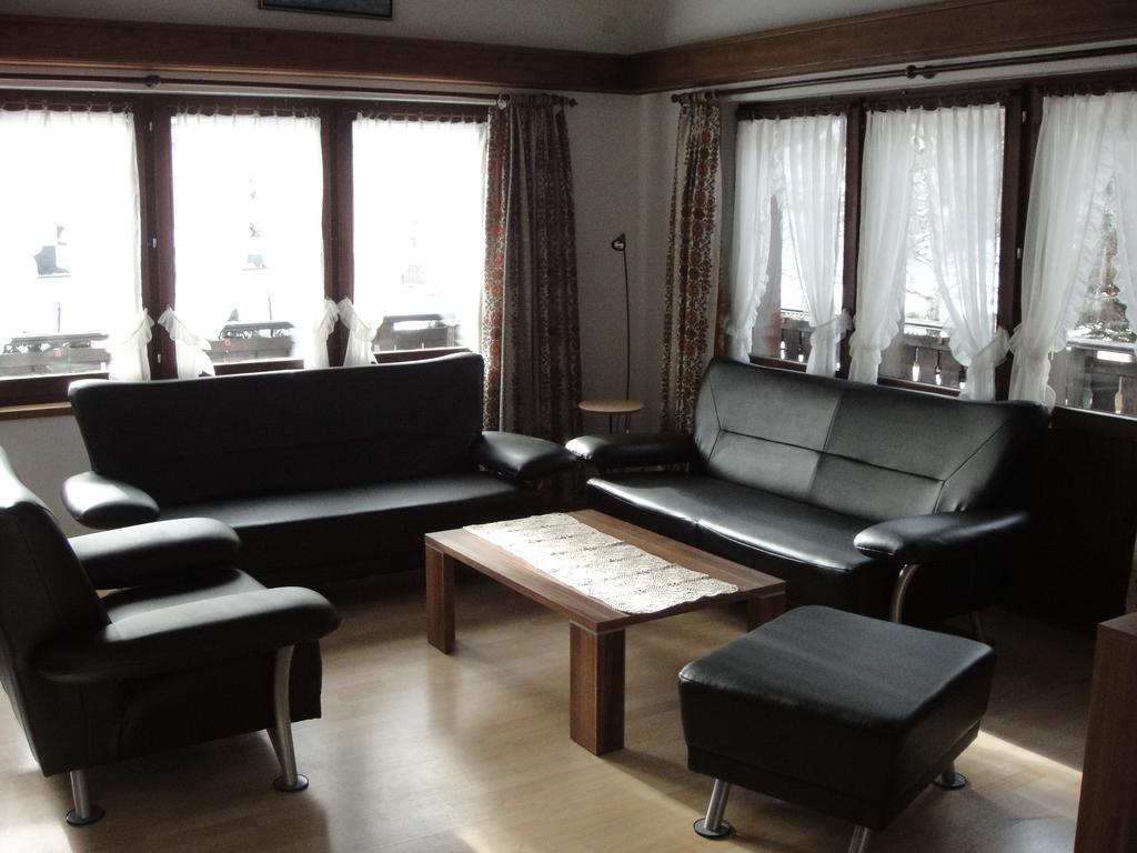 Chalet Sunstar 사스그룬트 객실 사진
